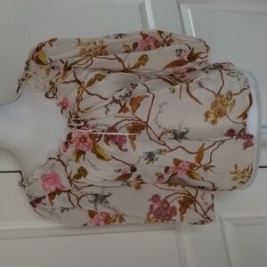 Telluride clothing Co. Women's medium cream floral blouse elbow sleeve